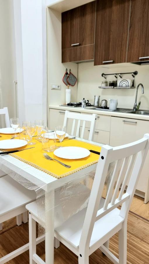 Casa Napoletana - Alighieri Appartement Napels Buitenkant foto